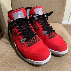 Nike Air Jordan 4: Toro Bravo colorway